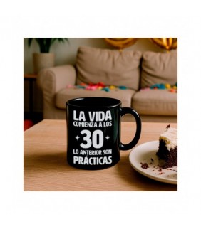Taza con mensaje La vida comienza a los 30