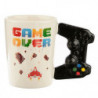 Taza Game Over forma mando y dibujo Píxel